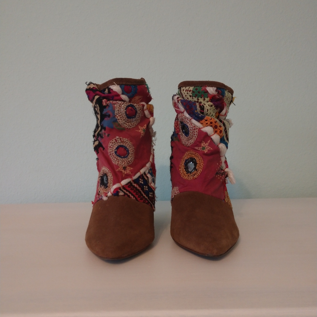 Howsty Boots